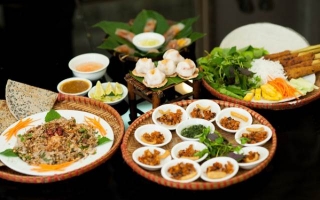 Top 10 Quán ăn ngon nức tiếng ở Đà Nẵng bạn không thể bỏ qua