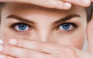Top 10 Thói quen gây hại cho đôi mắt bạn nên biết